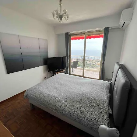 Beautiful Pool & Garage View Apartman *