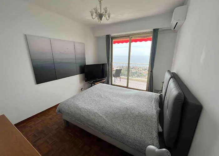 Beautiful Pool & Garage View דירה *